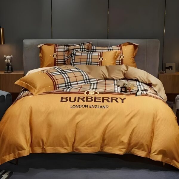 Burberry Bedding Set - TB017