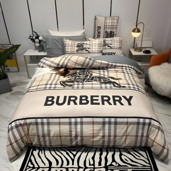 Burberry Bedding Set - TB026