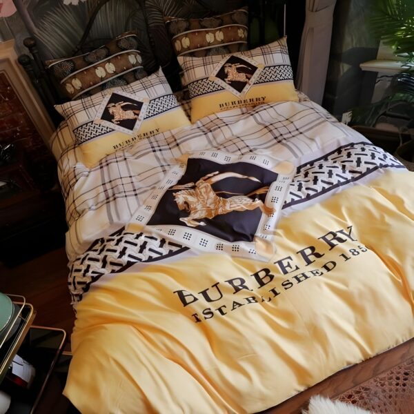 Burberry Bedding Set - TB027