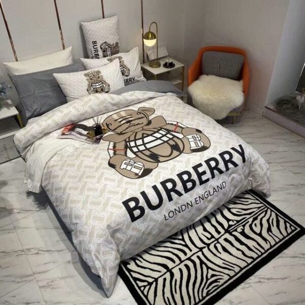 Burberry London Logo Type 3479 Bedding Sets Blankets Hyperbeast Bedroom Luxury Ideas Covers Duvet Premium Fashion Brand Sheets Bed