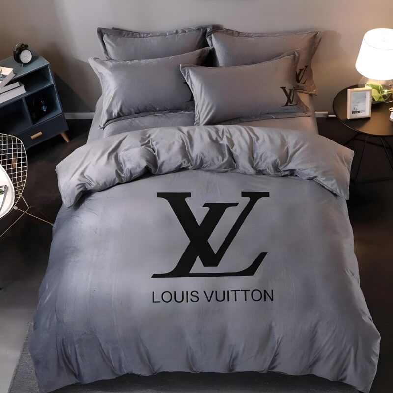 Louis Vuitton Bedding Set - TB531