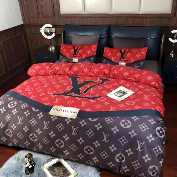 Louis Vuitton Bedding Set - TB606